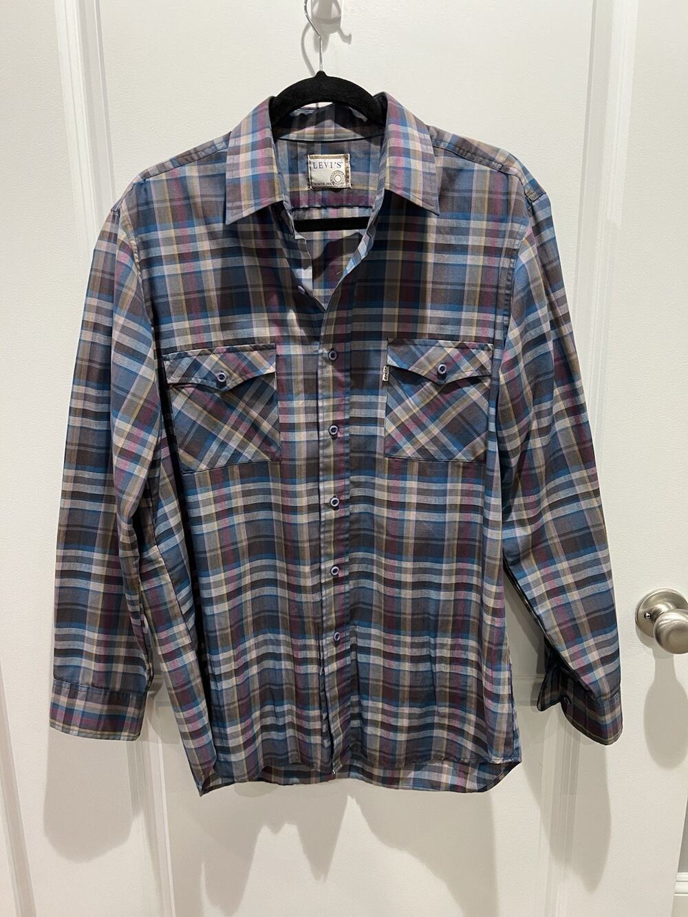 Levi's Plaid Button-Up Long Sleeve Shirt Mens VTG Lightweight Casual Size Large